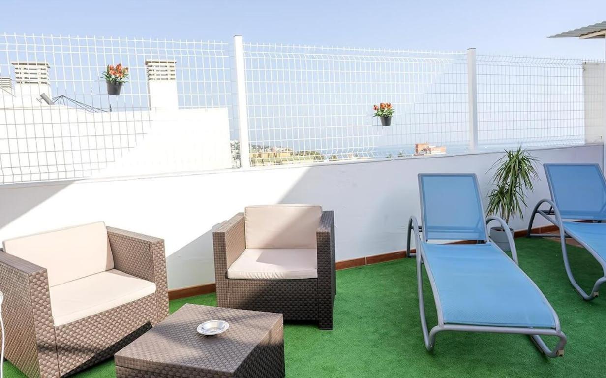 Bonito Apartamento Con Terraza - Pedregalejo Playa Málaga Exterior foto